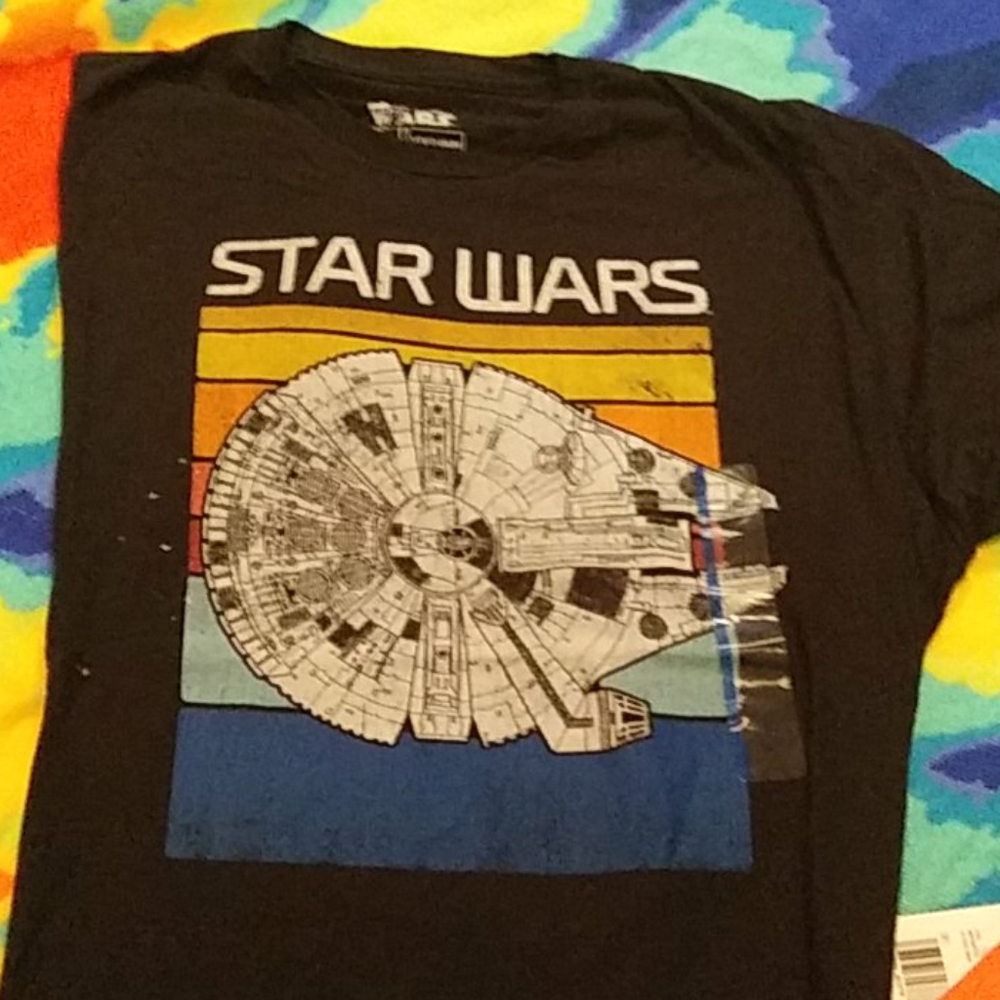 Officially license Star Wars M.Falcon tee